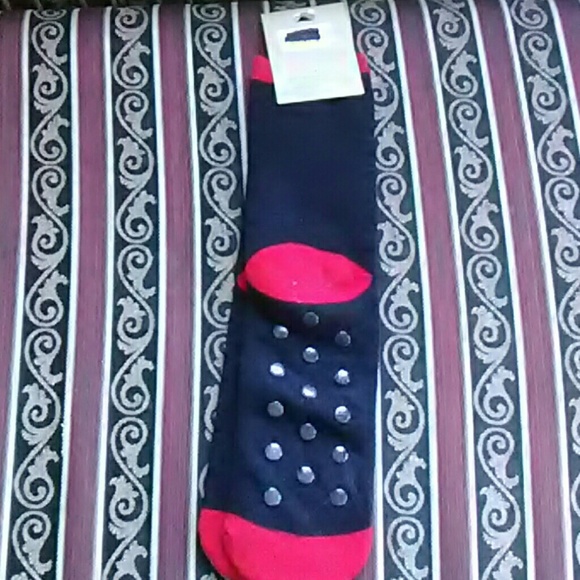 K  BELL Socks NWOT - Picture 2 of 3